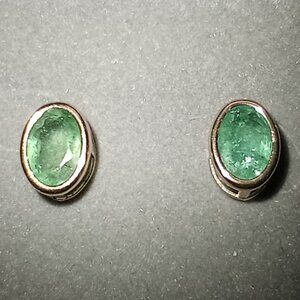 14Kt Yellow Gold 1.63ctw Genuine Emerald Stud Post Earrings